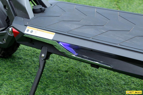 Imagen 9 de 25 de Patineta Ion Ultra Electric Scooter