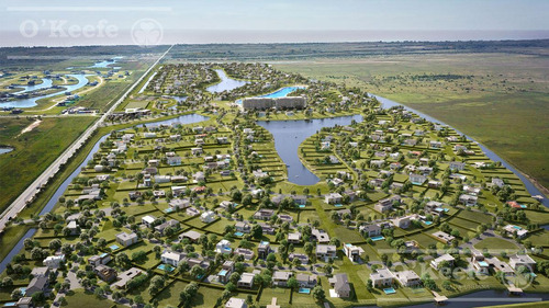 Terreno En Venta En El Barrio Cerrado Lagoon Hudson Con Fondo Al Canal De Agua