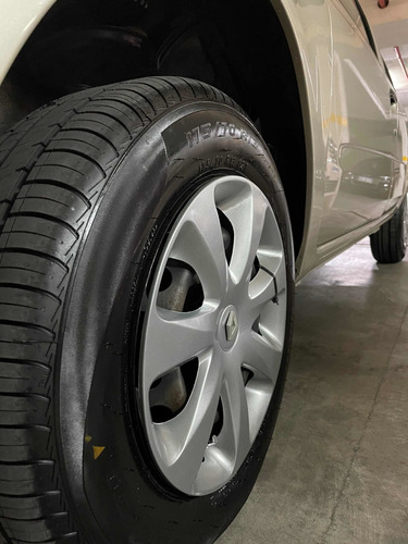 Renault Clio 1.2 Mío Authentique Pack 2013 Sepautos