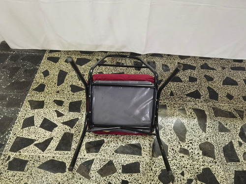 Silla Apilable Con Cubierta De Tela Y Moño (Usado)
