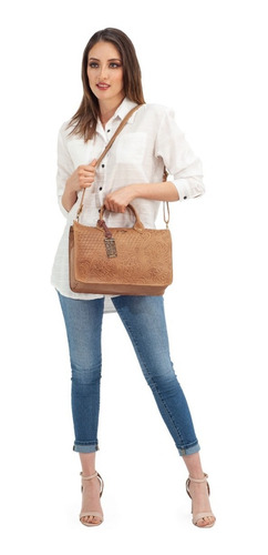 Imagen 3 de 7 de Bolsa De Piel Con Grabado Tipo Cincelado Bolso Dama Llavero