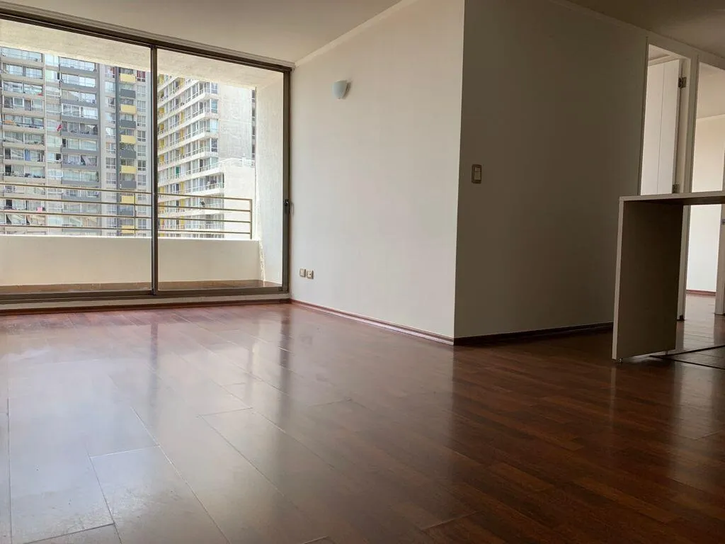 Imagen 4 de 14 de Arriendo Departamento De 2 Dormitorios Calle Serrano 266