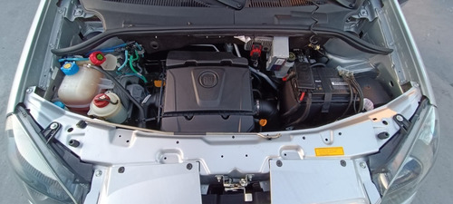 Imagem 8 de 12 de Fiat Doblo Essence 1.8 Flex - 2020 (7 Lugares)