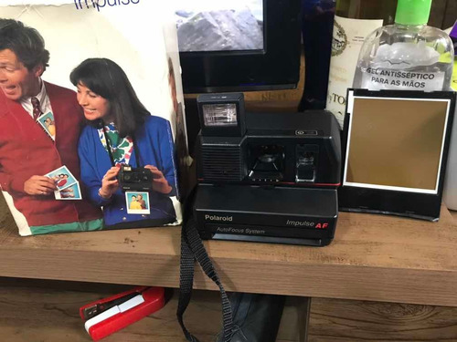 Câmera Analógica Polaroid Impulse Autofocus