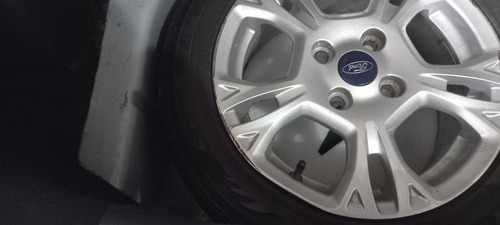 Ford Fiesta Titanium 1.6 - 2015 Automático