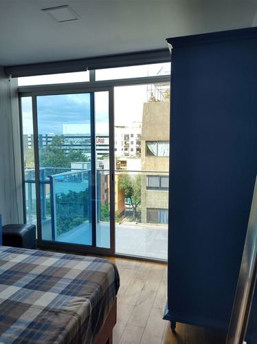 Imagen 17 de 18 de Hermoso Departamento Remodelado.