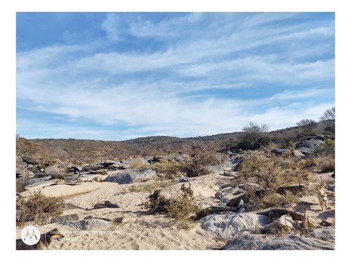 Imagen 14 de 30 de Casa A La Vera Del Rio En Las Sierras