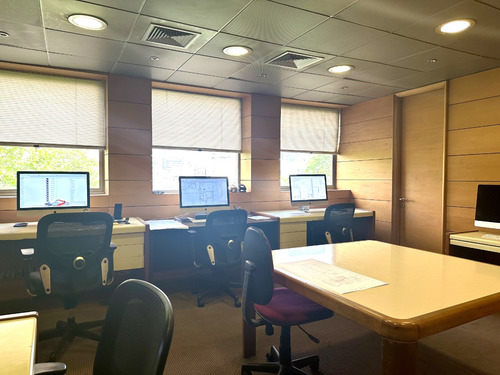 Oportunidad!! Of. 205m2, 4 Privados, Augusto LeguĂa, El Golf