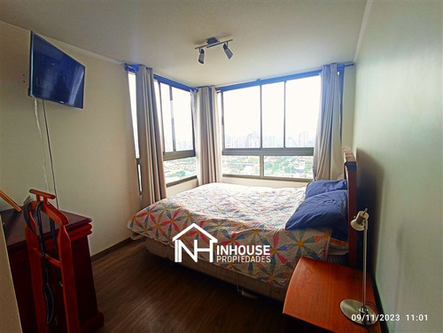 Departamento En Venta De 2 Dorm. En Santiago