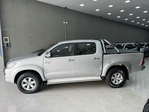 Toyota Hilux 2.7 Srv Cab. Dupla 4x4 Flex Aut. 4p