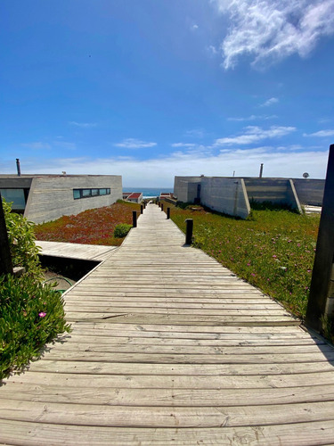 Maravillosa Casa A Pasos De La Playa En La Vega De Pupuya