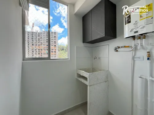 Apartamento En Venta En Loma San José. Cod V775718
