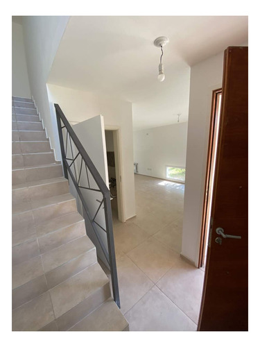 Imagen 5 de 16 de Casa En Housing De Villa Allende Golf!