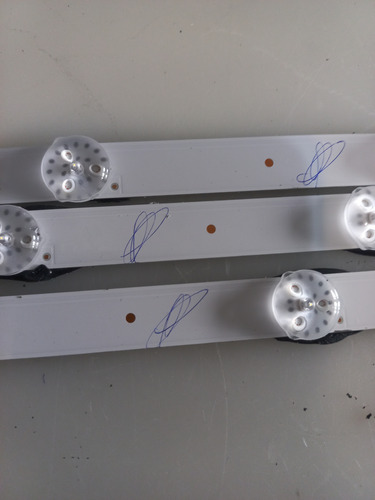 3 Tiras De 11 Led Hyled-55uhd5a 97cm (Usado)
