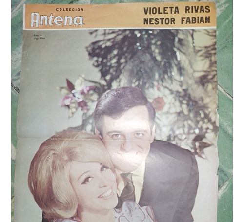 Poster De La Revista * Antena * Violetas Rivas Y N Fabian 