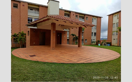 Apartamento En Venta Loma Linda Lmls