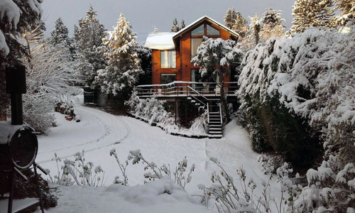 Alquiler Casa En Bariloche Con Salida Al Lago Nahuel Huapi. Km 11. Capacidad 4. #362.