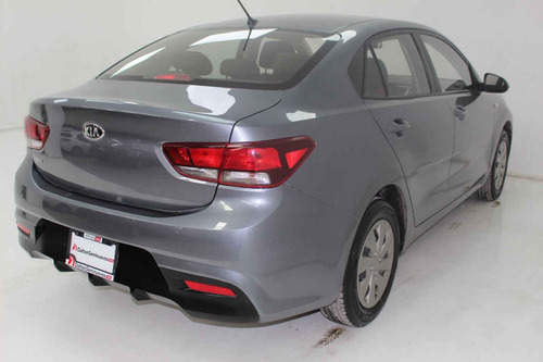 Imagen 5 de 13 de Kia Kia Rio Sedan 2020 4 Cilindros