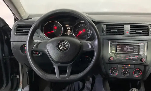 Volkswagen Jetta A6 Live 2.0 lt