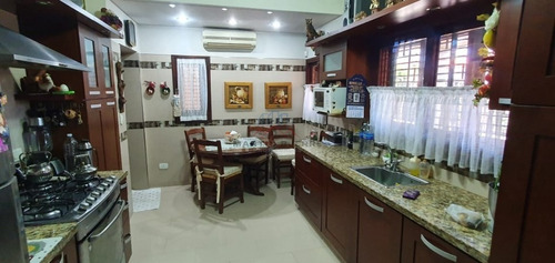 Imagen 8 de 30 de Venta Chalet 5 Ambientes Ciudad Evita.