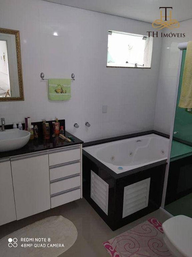 Imagem 16 de 19 de Sobrado Triplex Com 4 Suítes E 3 Vagas De Garagem À Venda, Com 246 M² Por R$ 1.500.000 - Centro - Balneário Camboriú/sc! - So0054