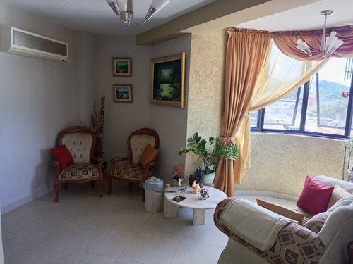 Imagen 4 de 16 de Bello Y Moderno Apartamento Céntrico