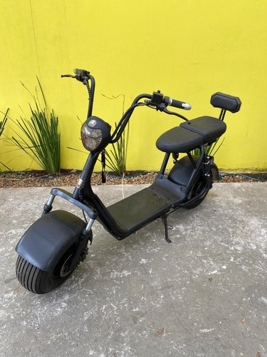 Imagem 1 de 6 de Scooter Elétrica 2000w - Semi Nova