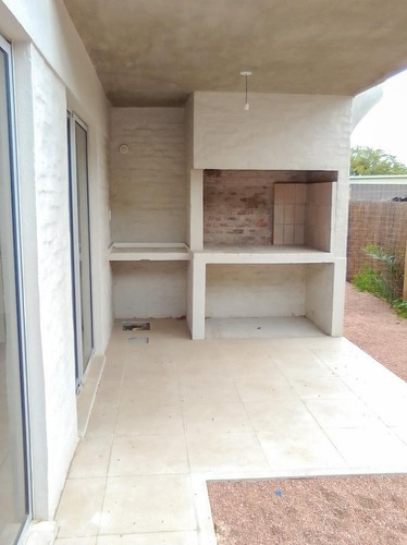 Imagen 17 de 18 de Venta Casa Solymar Tres Dormitorios