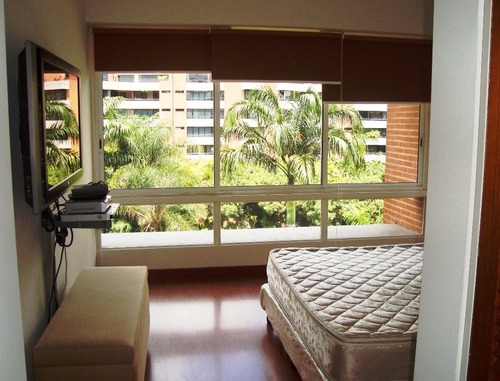 Imagen 10 de 14 de Alquilo Apto 140mts2 4h/4b/2pe Los Chorros 4970