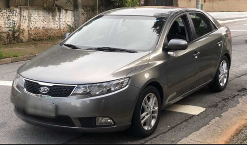 Kia Cerato 1.6 Ex3 6 Marchas