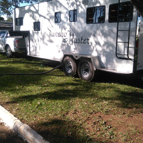Trailer Taurus 5a Roda Para 2 Cavalos Com Apto Grande