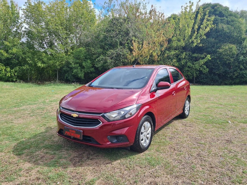 Imagen 13 de 25 de Chevrolet Onix Lt