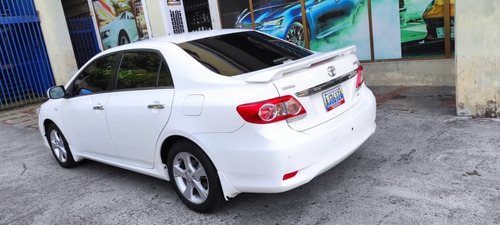 Imagen 2 de 11 de Toyota Corolla Xli