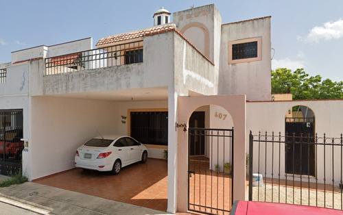 Casa En Venta En Colonia Gran Santa Fe, Yucatán.