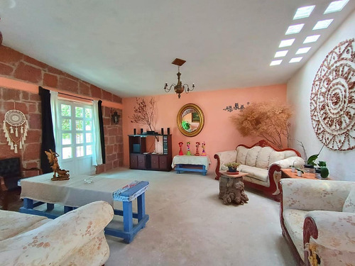 Casa De Campo En Venta En Huimilpan A 30 Min. De El Pueblito Y 35 Min. De Centro Sur, Querétaro