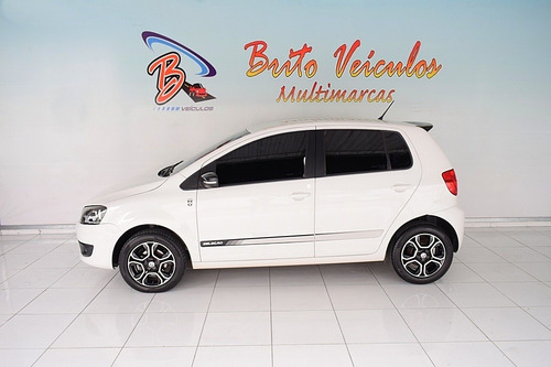 Volkswagen Fox 1.0 Mi Seleção 8v Flex 4p Manual 2014