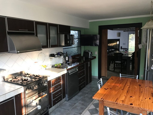 Imagen 7 de 26 de Venta Casa 4 Amb. C/ Pileta, Quincho Parque Leloir Ituzaingo