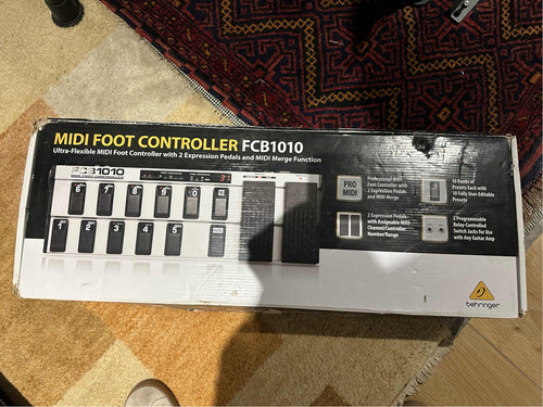 Pedalera Controlador Midi Behringer Fcb1010