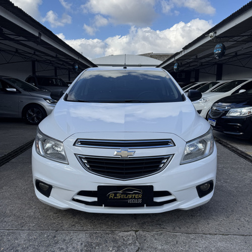Chevrolet Onix ONIX HATCH LT 1.0 8V FlexPower 5p Mec.