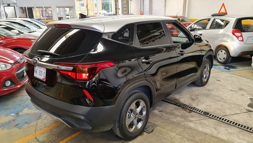 Imagen 4 de 15 de Kia Seltos 2020 1.6 Ex Mt