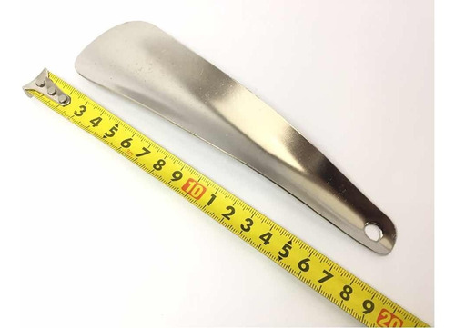 Imagen 3 de 6 de Calzador 19 Cm Metal Para Zapatos. Luciano Mdp
