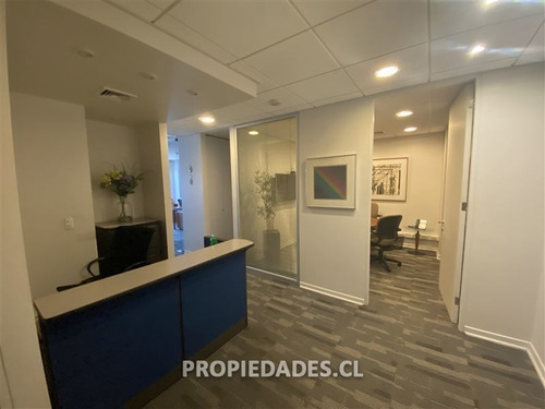 Imagen 1 de 7 de Oficina En Venta En Las Condes