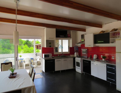 Vendo Casa Con Piscina, 200 Mts De La Playa, Ocean Park- Ref: 34