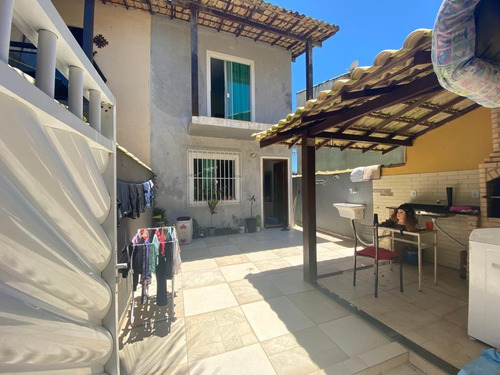 Casa Duplex Com 02 Suítes Na Quadra Da Praia Em Barra De S.j