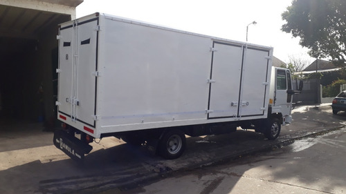 Ford Cargo 712 Semitermico