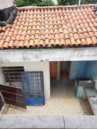 Casa Comercial À Venda Na Rua Professor Jamil Anderaos, Vila Cruzeiro, São Paulo - Sp - Liv-12186