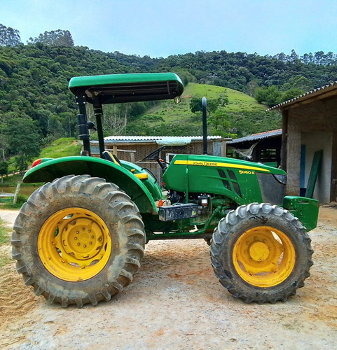 Trator John Deere 5060 E Ano 2023