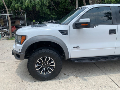 Imagen 7 de 15 de Ford Lobo Raptor 6.2 4x4 Ta