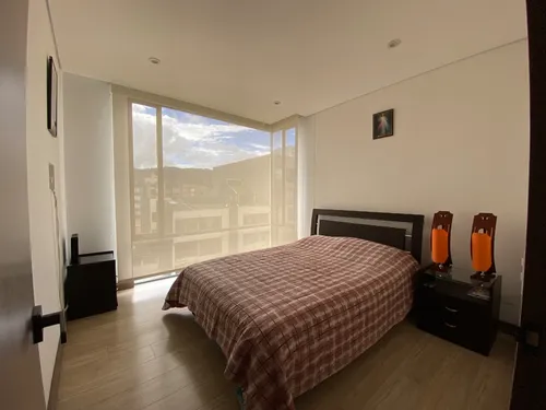 Moderno Apartamento En Cedritos Luz Natural, Ubicación Privilegiada Y Tranquilidad Total