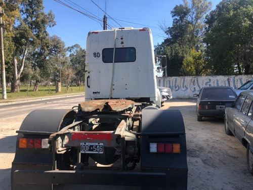 Camion Volvo 320 Año 2000